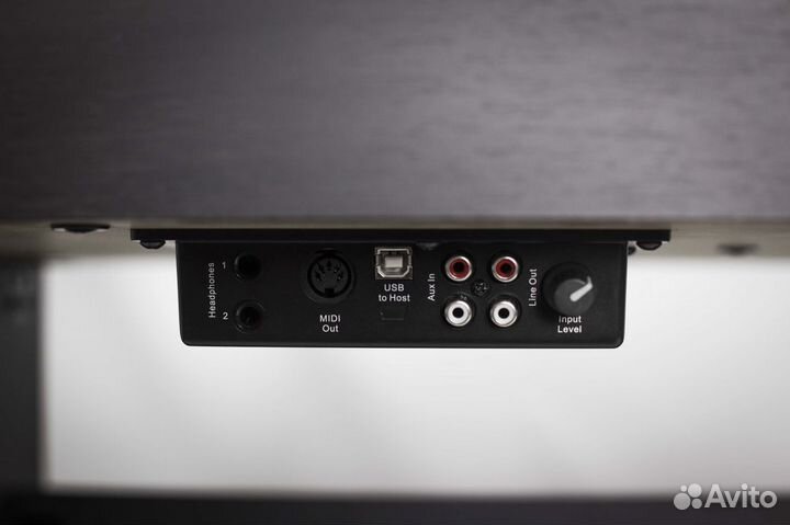 Цифровое пианино Artesia DP-10e