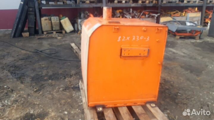 Бак топливный экскаватора Hitachi ZX330-3