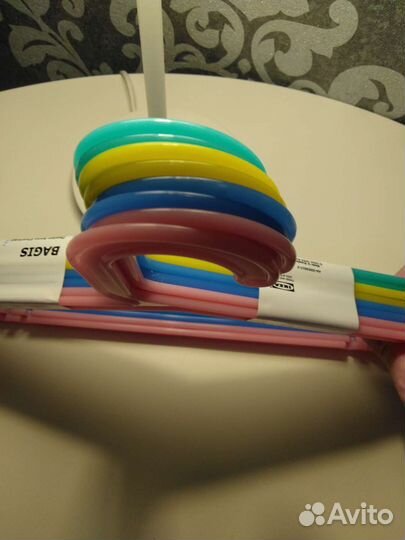 Плечики детские 8 штук