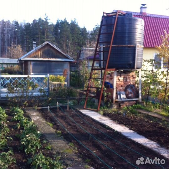 Пластиковый бак