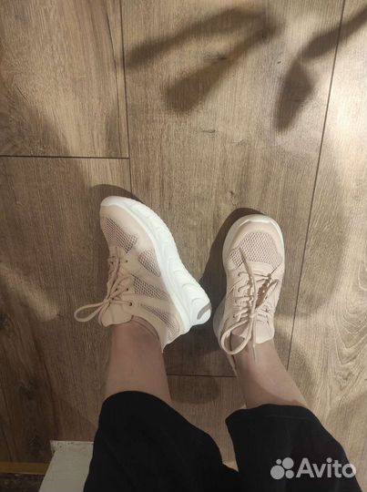 Кроссовки женские 36 размер