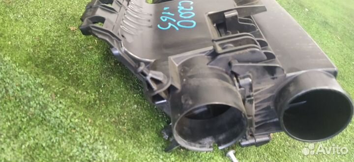 Корпус воздушного фильтра Mercedes C200 Cgi 204