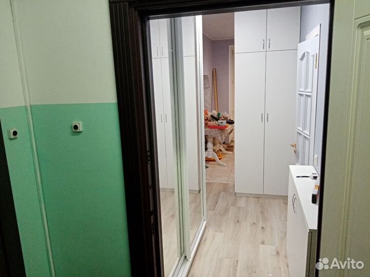 Шкаф распашной