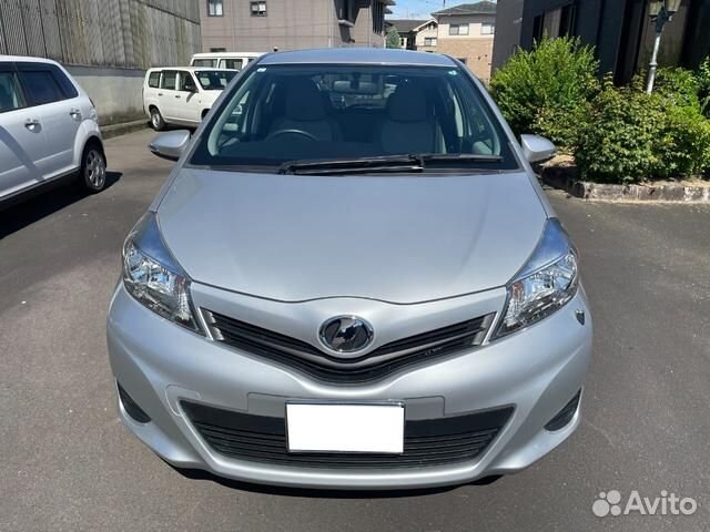 Toyota Vitz 1.5 CVT, 2011, 17 000 км