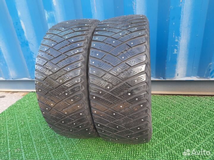 Goodyear Ultragrip Ice Arctic 225/55 R16 98T