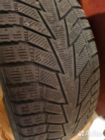 Hankook Winter I'Cept IZ2 R17