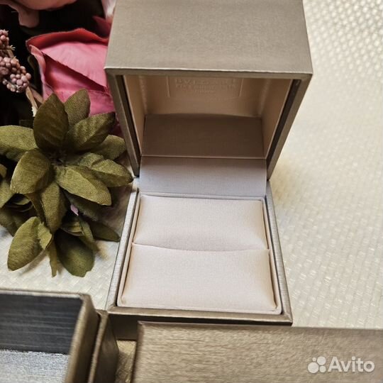 Коробка Bvlgari для кольца