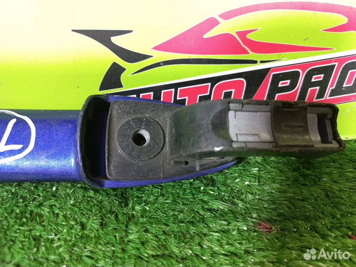 Ручка двери внешняя mazda, CR3W,crew,CR premacy,ma