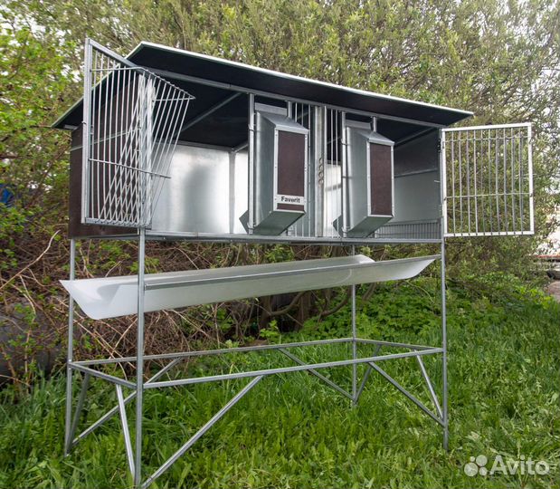 Уличный крольчатник