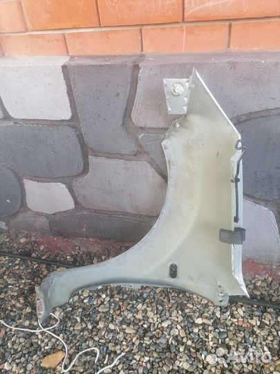 Крыло правое форд фиеста мк5