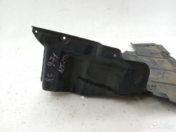 Защита двигателя передняя правая Toyota Avensis