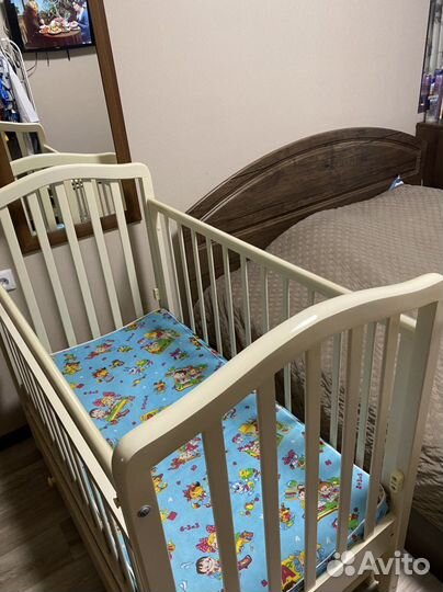 Детская кроватка