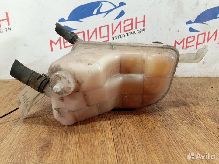 Бачок расширительный Toyota Avensis T270 2009