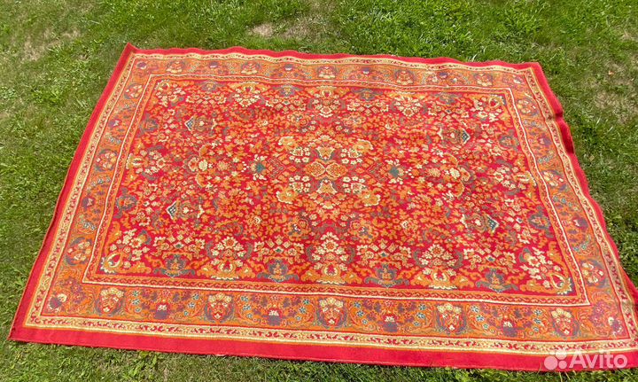 Ковер шерстяной