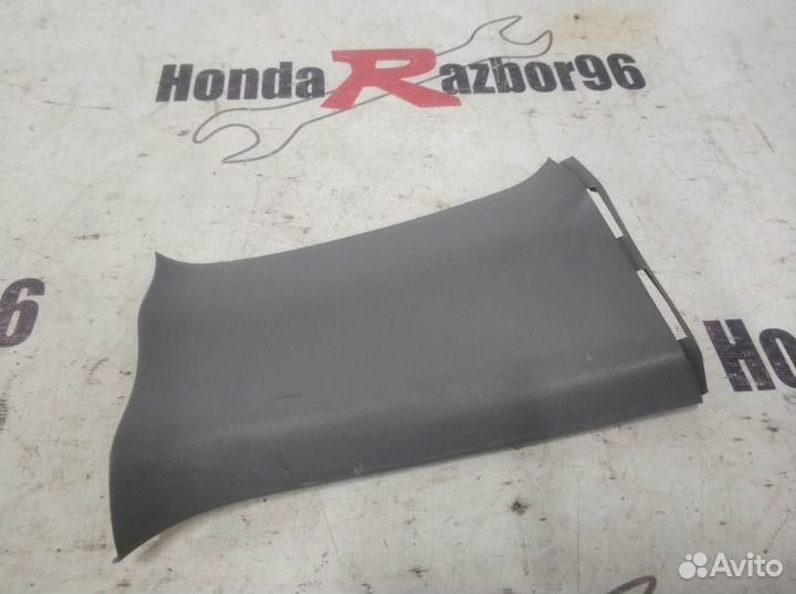 Накладка стойки задняя левая Honda Cr-V 2 RD7 K24A