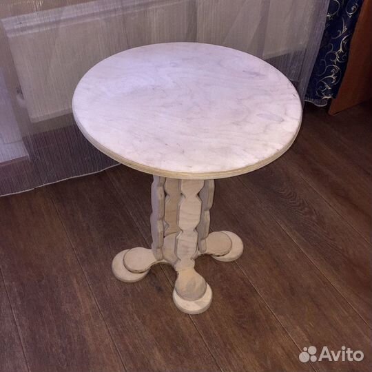 Интерьерный столик