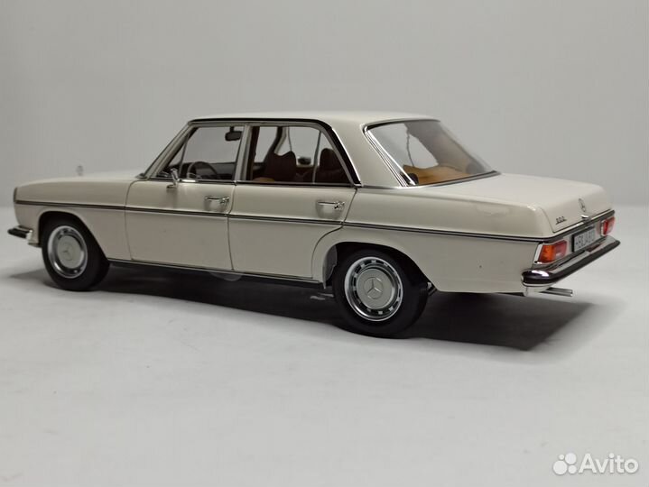 Mercedes 200 /8 W115 1968 White 1:18 Norev