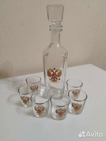 Графин с рюмочками