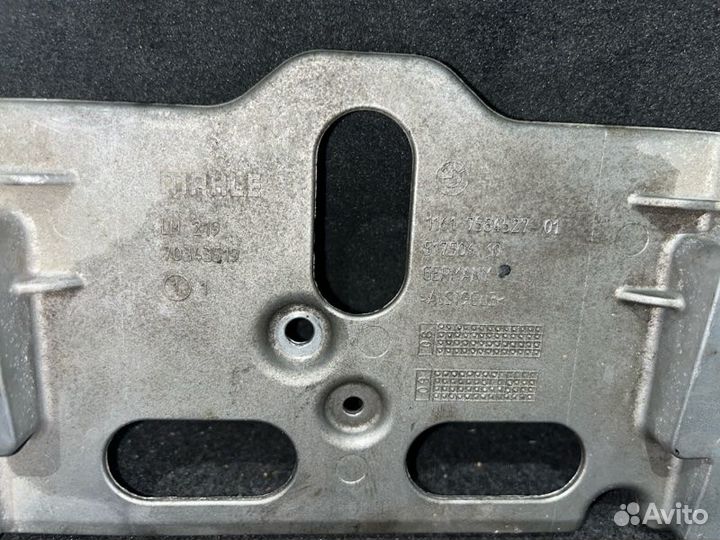 Кронштейн блока управления двигателем Bmw 5-Series