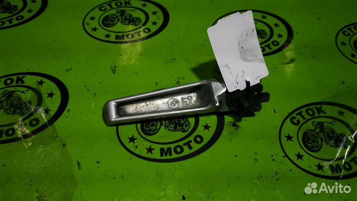 Подножка задняя правая Honda VFR800F