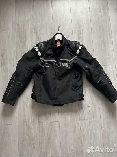 Мотокуртка