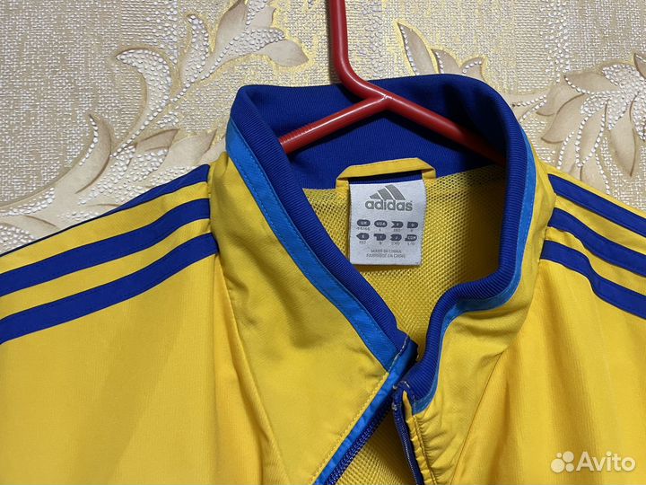 Олимпийка adidas украинской сборной