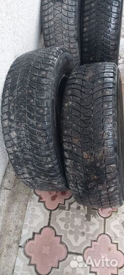 Michelin X-Ice North 3 215/65 R16