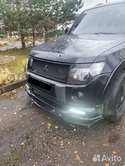 Cплиттер губа на бампер mitsubishi pajero