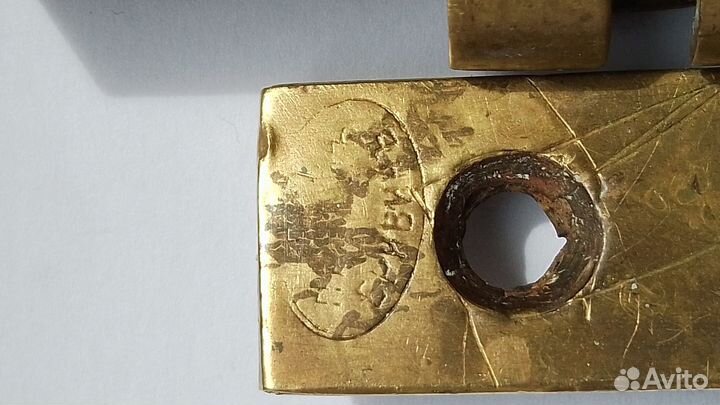 Старинные оконные ручки, шпингалеты Бривин