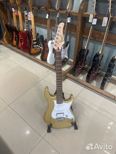 Новая электрогитара Cort G250