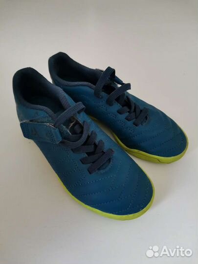 Детские футбольные бутсы