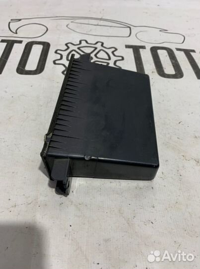 Бардачок Hyundai Elantra XD G4ED 2004