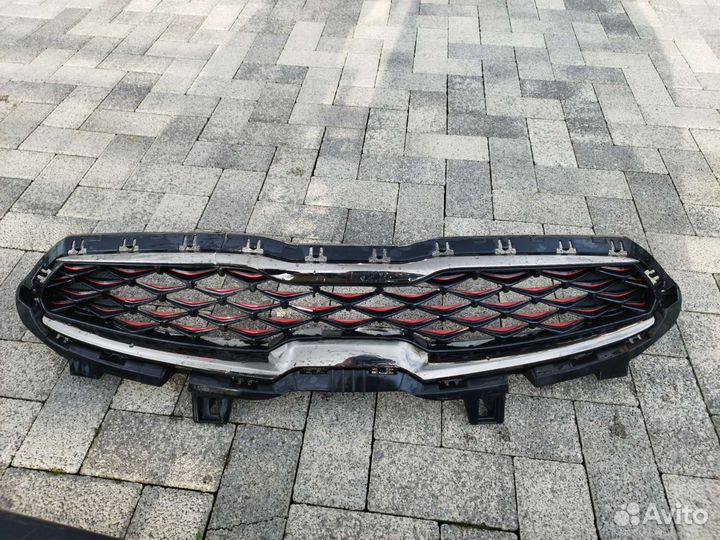 Решетка радиатора оригинал kia cerato gtline+