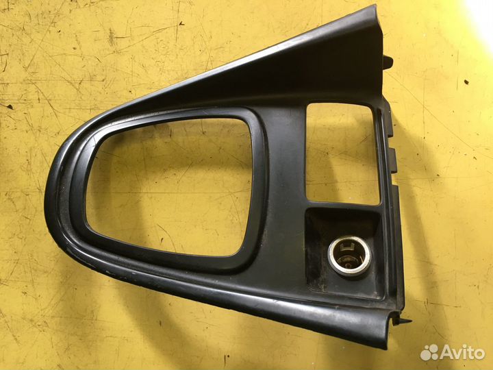 Консоль центральная Хендай Матрикс Matrix