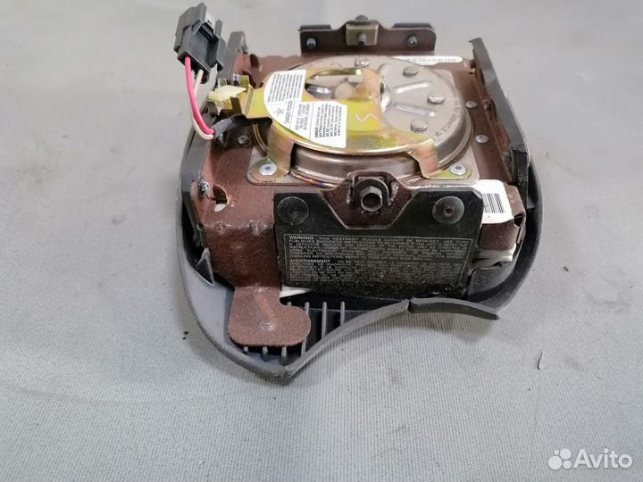 Подушка безопасности водителя Ford Taurus II 1995