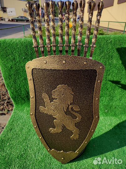 Щит +шампура +предметы