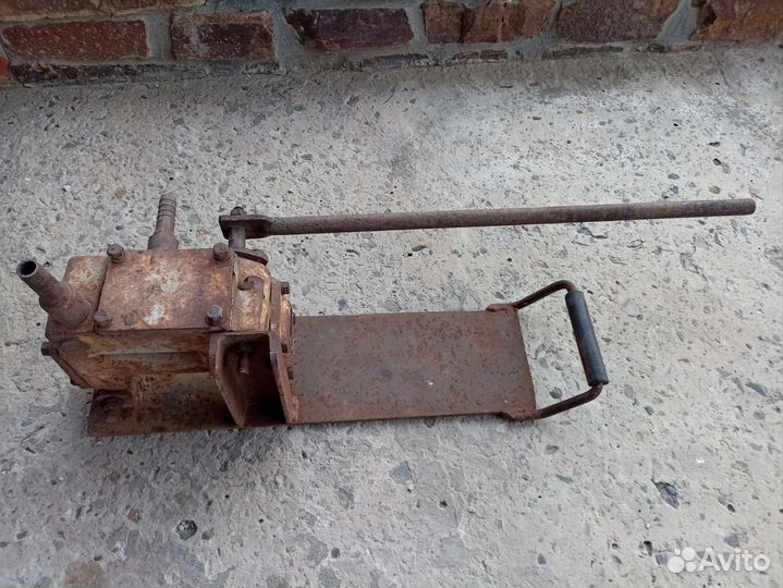 Ручной насос