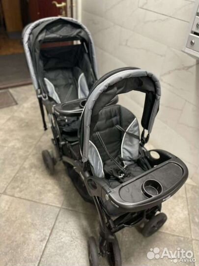 Коляска для двойни или погодок