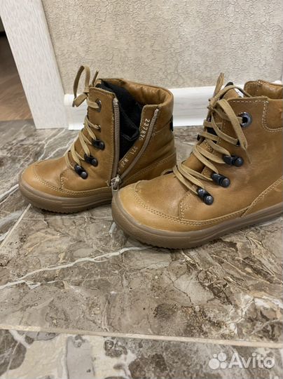 Ботинки демисезонные для мальчика 26