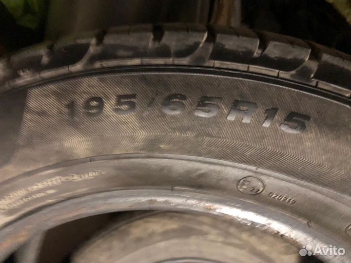 Viatti Strada Asimmetrico V-130 195/65 R15 91H