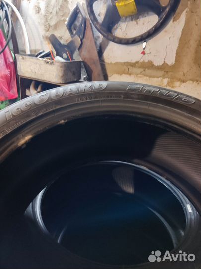 Yokohama IceGuard Stud IG65 255/50 R19