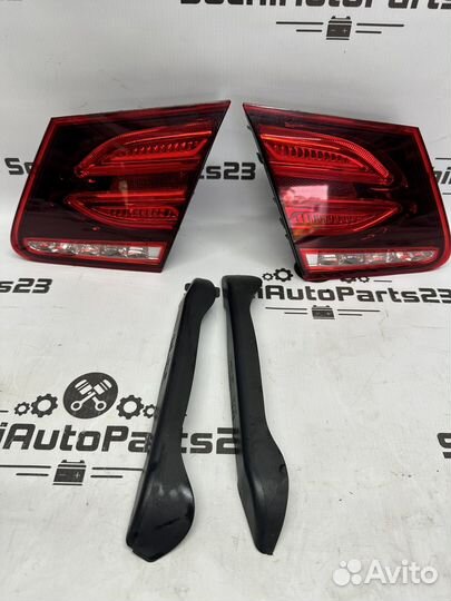Задний фанарь в крышку багажника mercedes w207