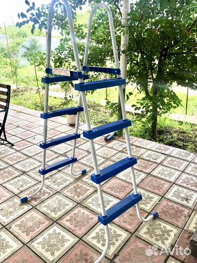 Лестница для бассейна 122 см