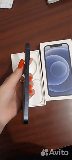 iPhone 12, 64 ГБ