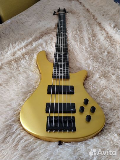 6 струнная бас гитара