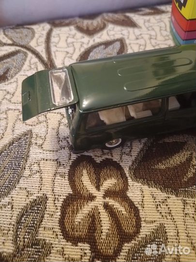 Модель автомобиля раф 2203