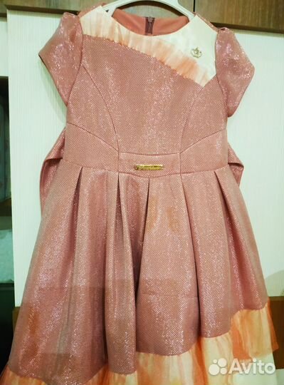 Нарядные платья для девочки 4-6 лет