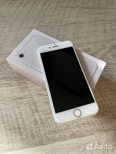 iPhone 8, 64 ГБ