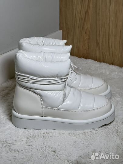 Женские Дутики Ugg Classic Mini Blow White