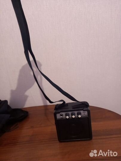 Гитарный комбоусилитель